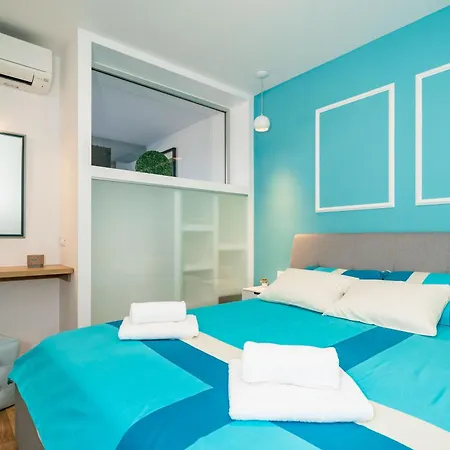 Arcadia Apartment